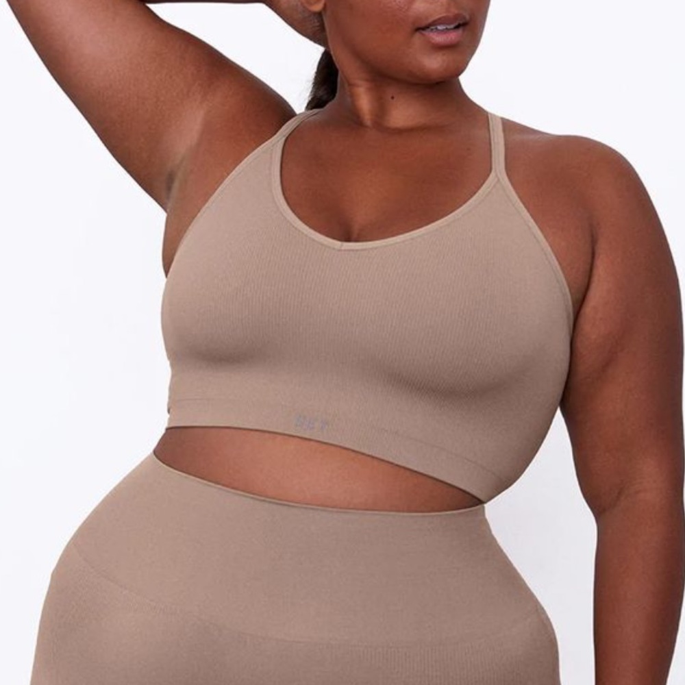 SET Active Ribbed V Bra | Color - Sand